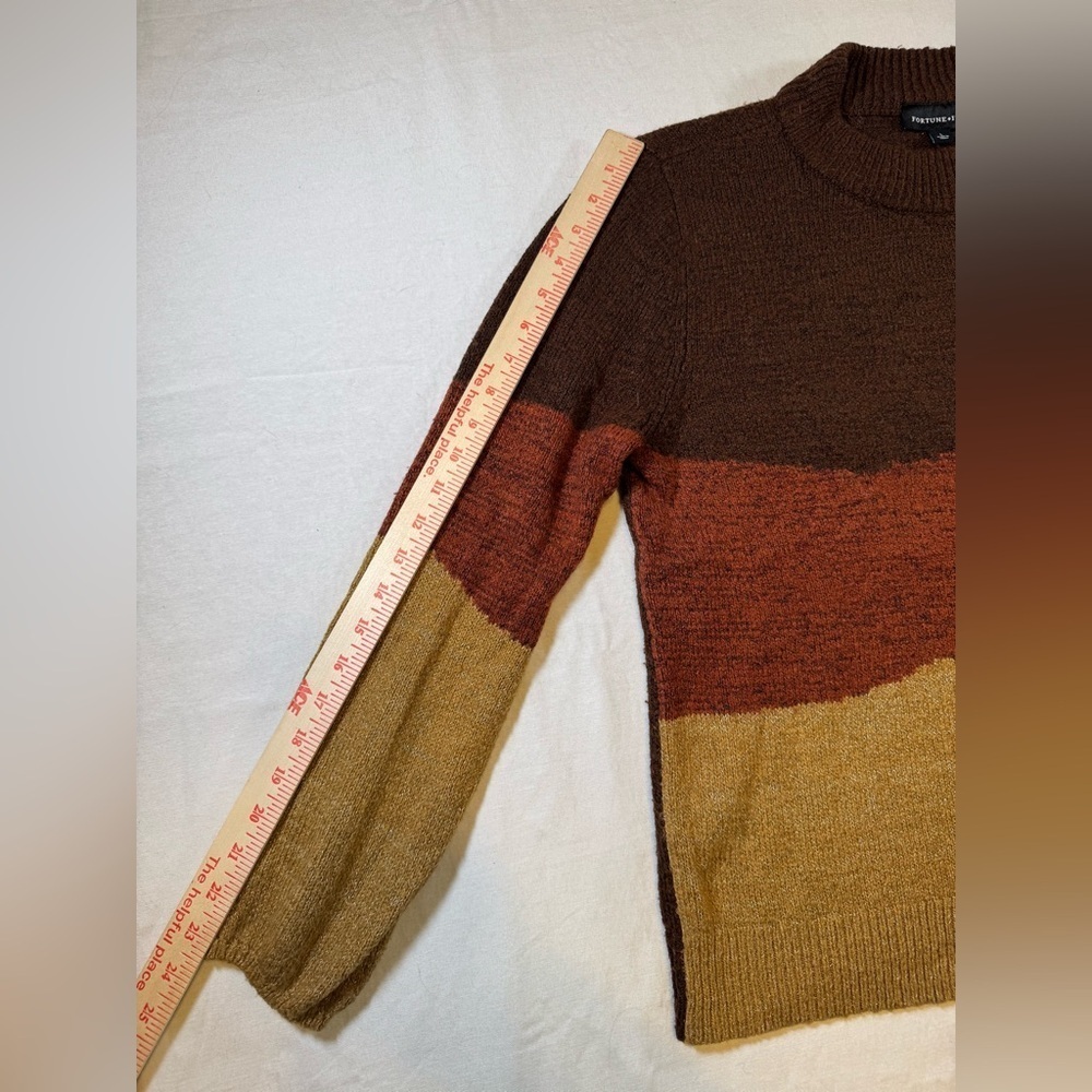 Fortune & Ivy Sweater in Brown, Rusy, and Gold - Picture 7 of 8